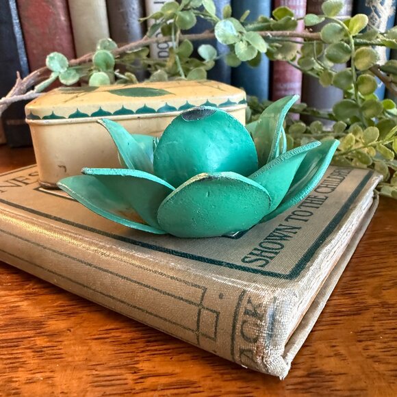 Rare Vintage Green Lead Lotus Flower Frog/ Kenzan for Ikebana - Picture 3 of 10